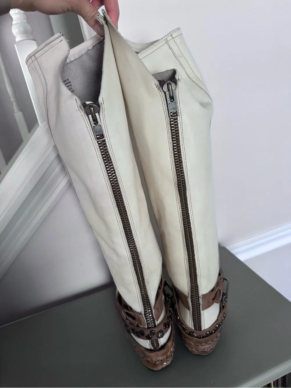Freebird by Steven cream leather